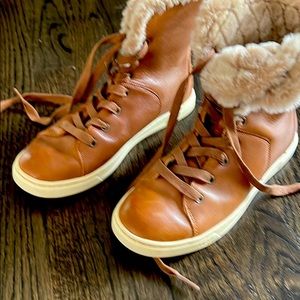 Brown ankle sneakers with fleece lining